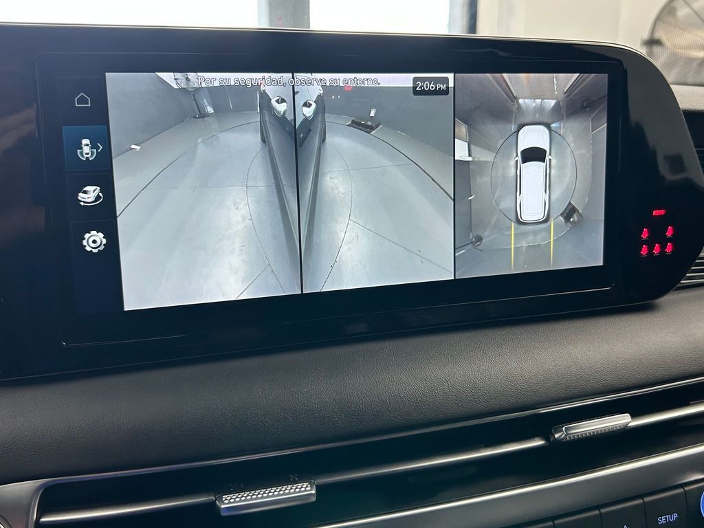 Used 2024 Robust Emerald Hyundai Calligraphy image 18