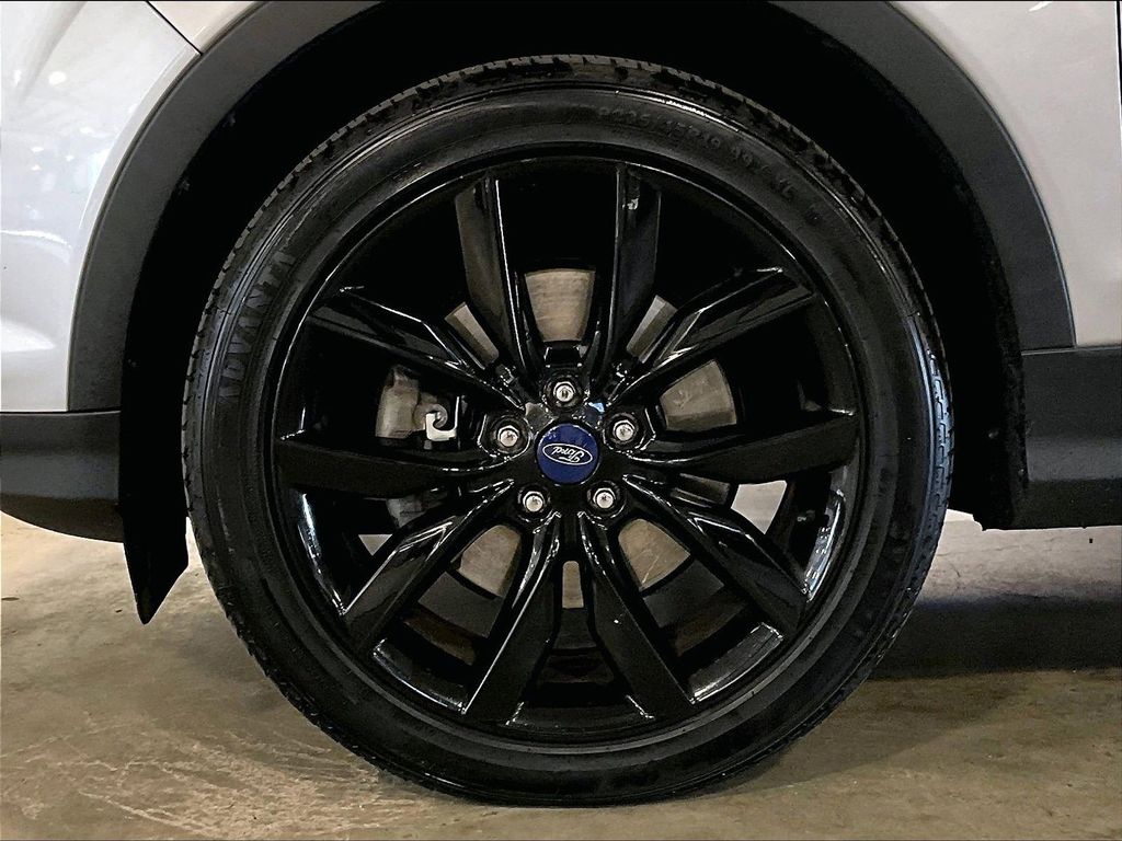 2018 Ford Escape — photo 7