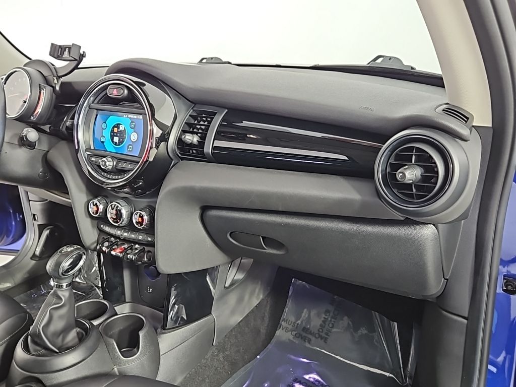 Thumbnail: 2019 MINI Cooper - 14