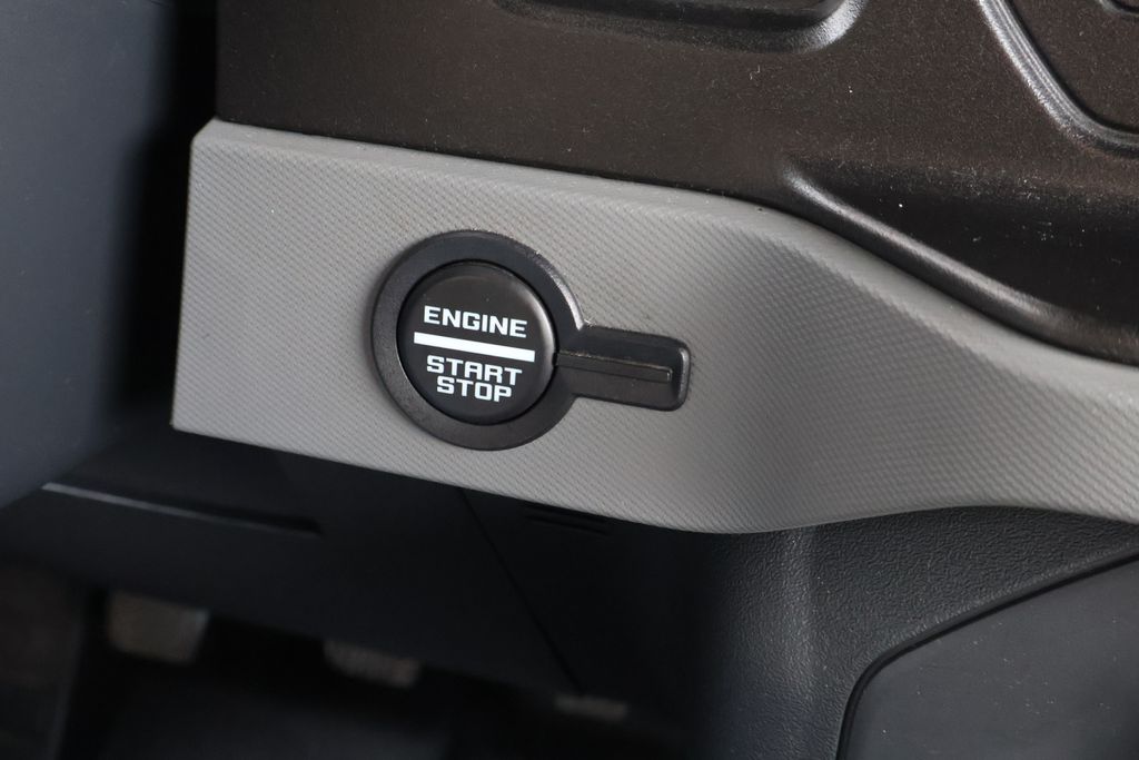 Thumbnail: 2022 Ford Bronco - 23