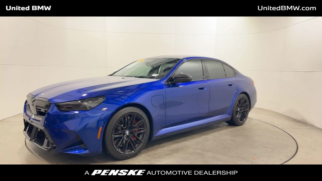Thumbnail: 2025 BMW M5 - 4
