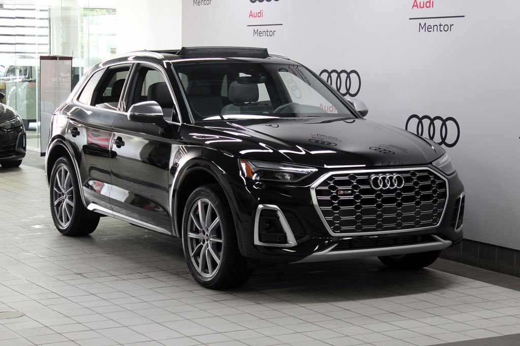 2022 Audi SQ5 Premium 8