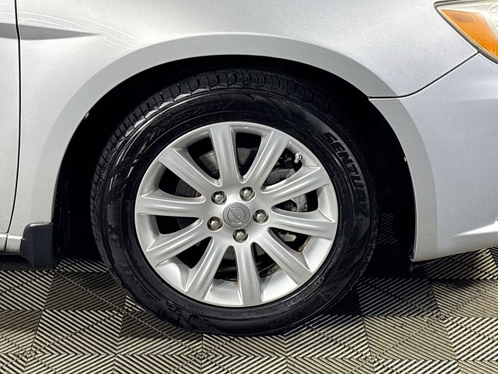 2011 Chrysler 200 Touring