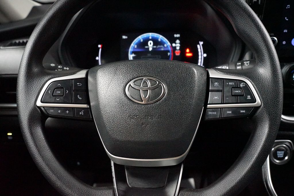 Thumbnail: 2025 Toyota Grand Highlander - 12