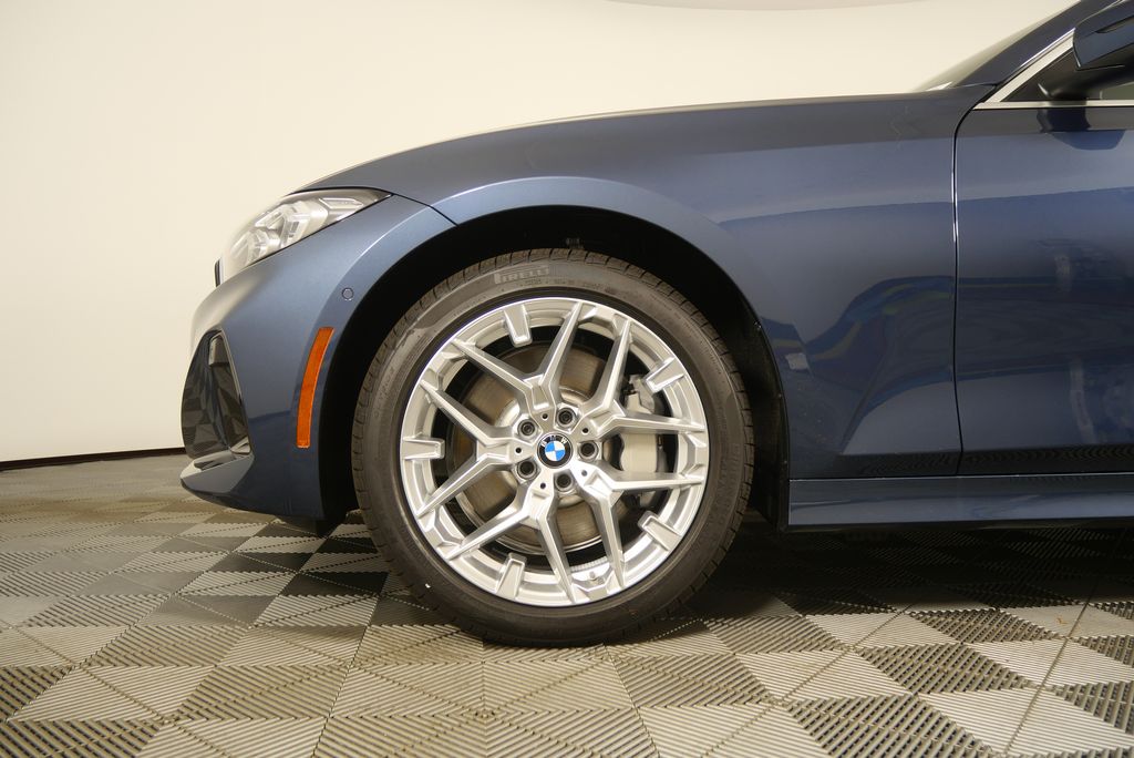 Thumbnail: 2026 BMW 3 Series - 7