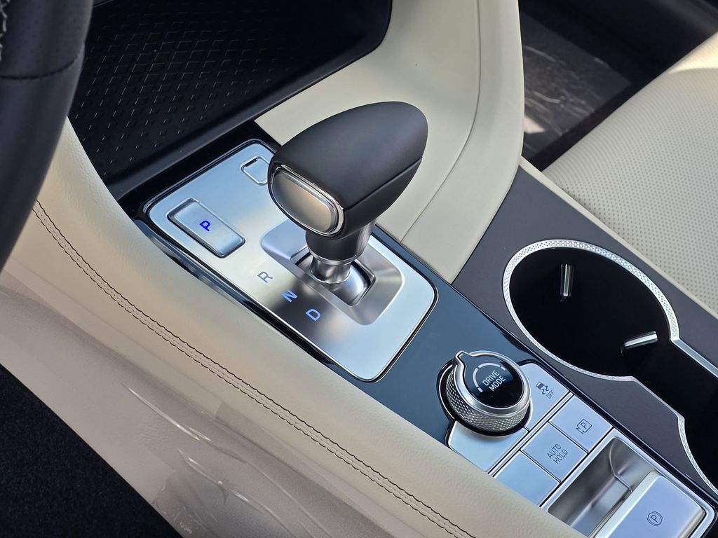 New 2026 White Genesis 2.5T image 18
