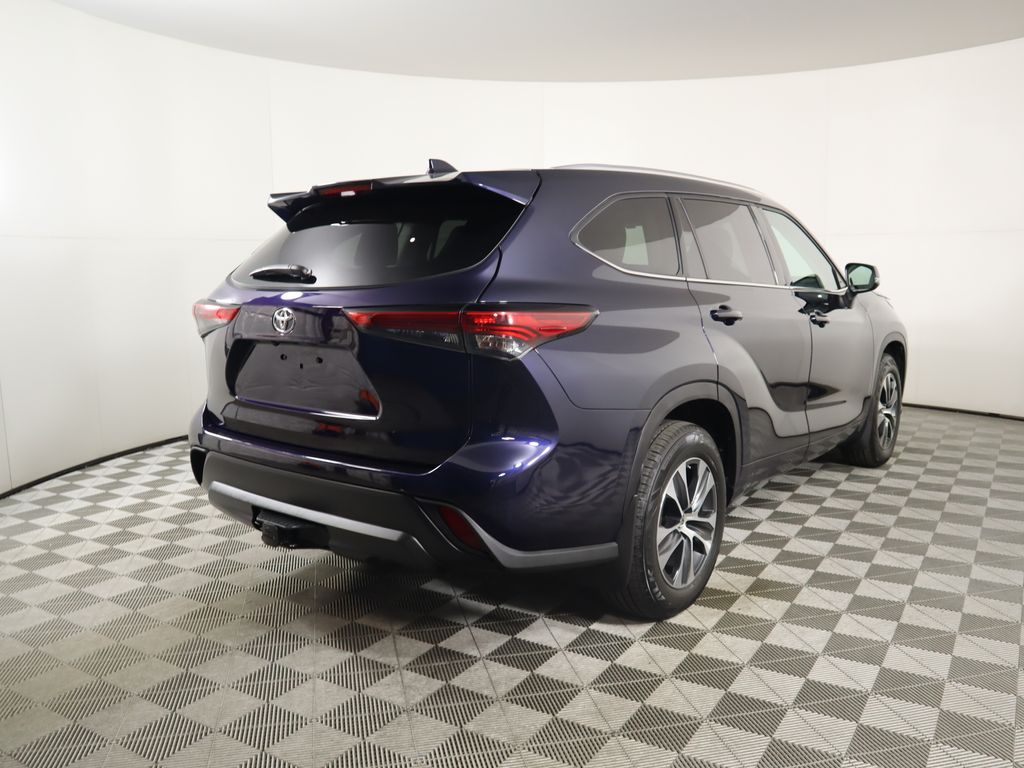 2021 Toyota Highlander XLE 5