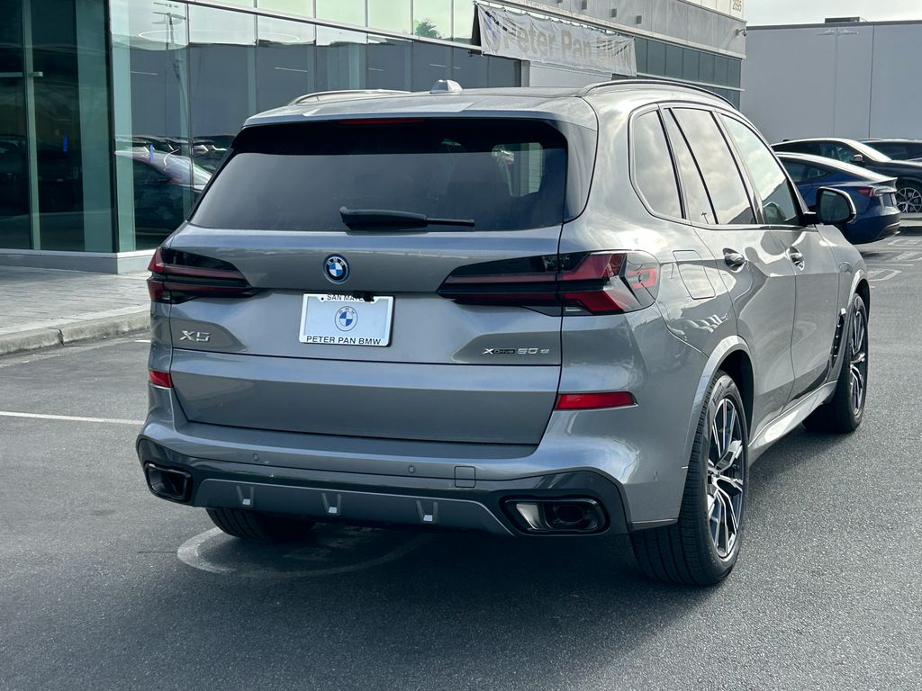 Thumbnail: 2026 BMW X5 - 5