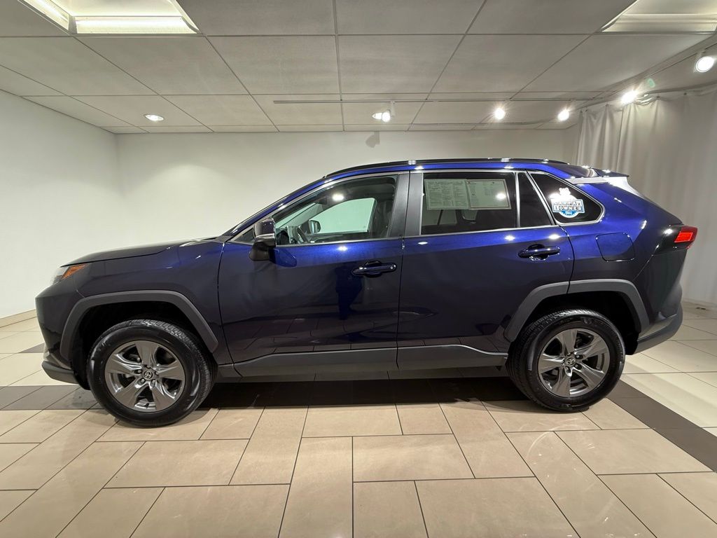 2024 Toyota RAV4 XLE 2