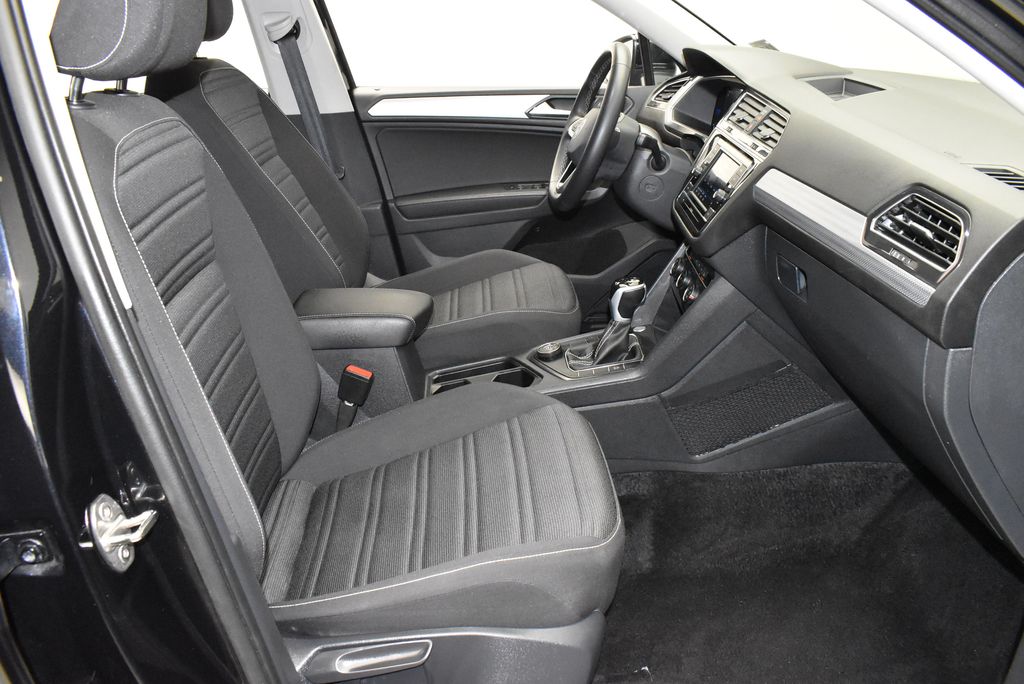 Thumbnail: 2024 Volkswagen Tiguan - 21