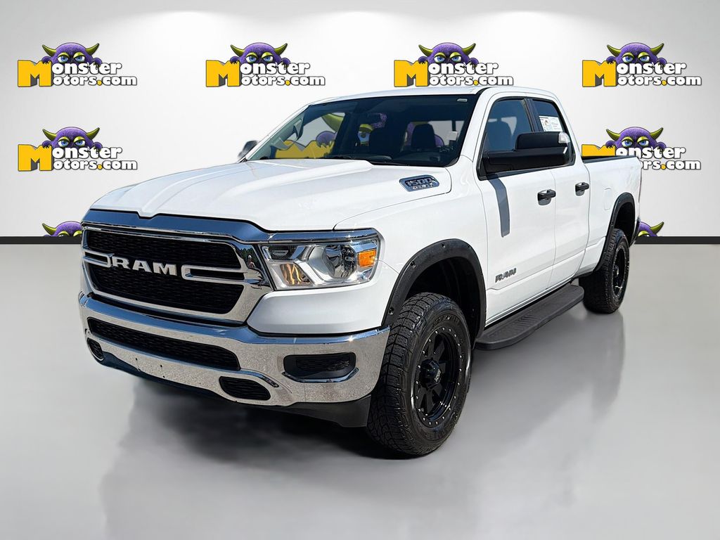 Bright White Clearcoat 2019 RAM 1500 Pickup Truck Four-Wheel Drive 8-Speed Automatic