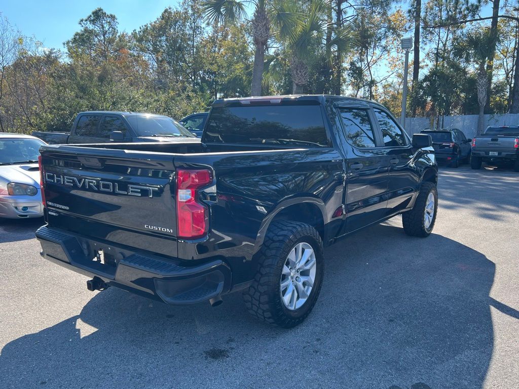 2022 Chevrolet Silverado 1500 LTD Custom 3