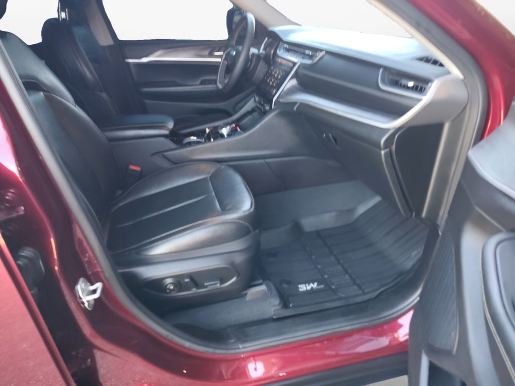 Used Car 2023 Jeep Grand Cherokee L  Limited For Sale Under $30,000 In Austin, Texas