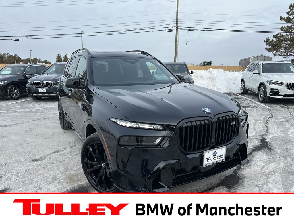 2025 BMW X7 M60i AWD