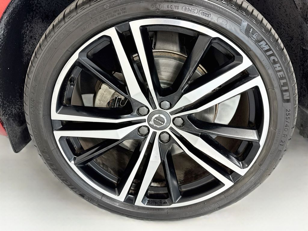 Thumbnail: 2021 Volvo XC60 - 30
