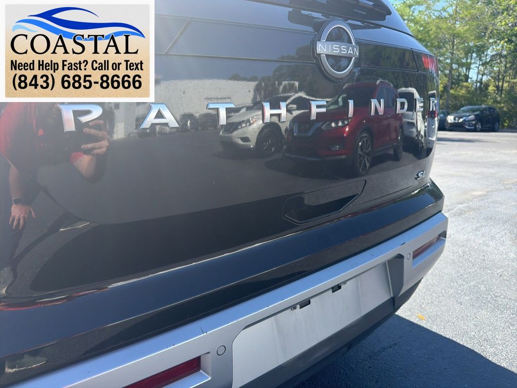 2025 Nissan Pathfinder SL Black at Lugoff Nissan