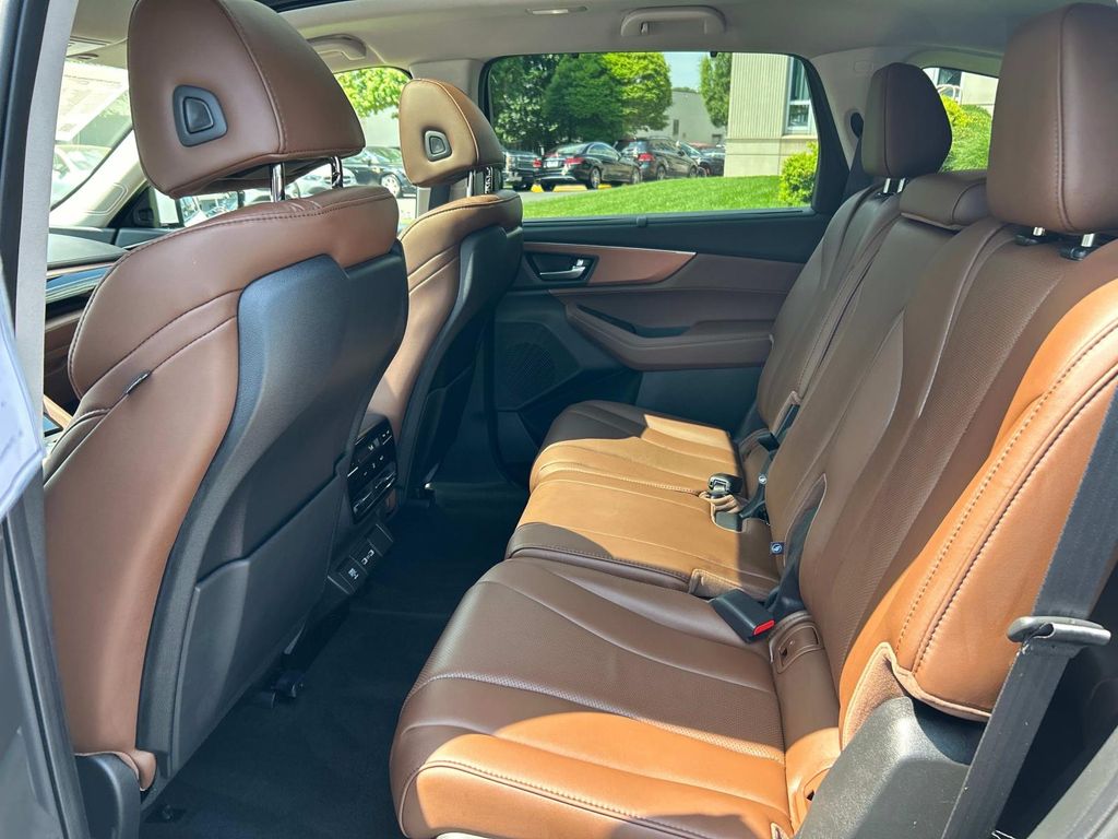 Thumbnail: 2023 Acura MDX - 18
