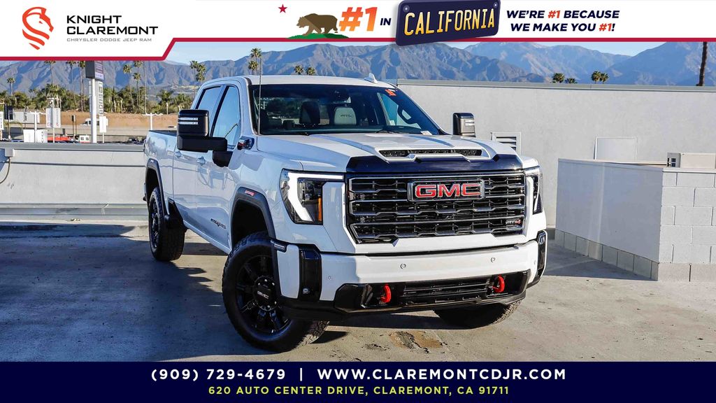 2025 GMC Sierra 2500HD AT4 Crew Cab 4WD