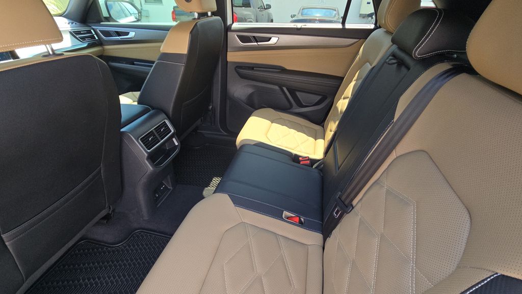 2025 Volkswagen Atlas Cross Sport