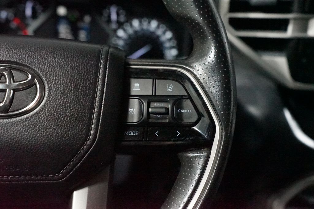 Thumbnail: 2022 Toyota Tundra - 15