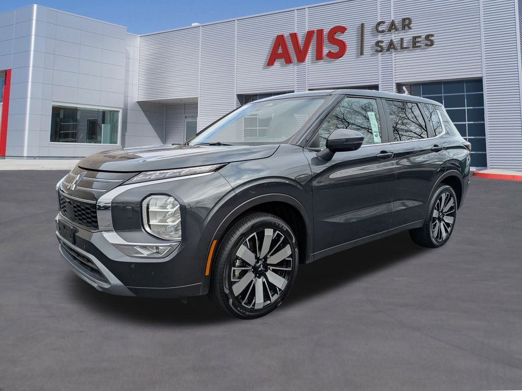 2025 Mitsubishi Outlander SE FWD