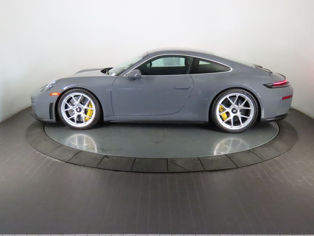 Thumbnail: 2026 Porsche 911 - 2