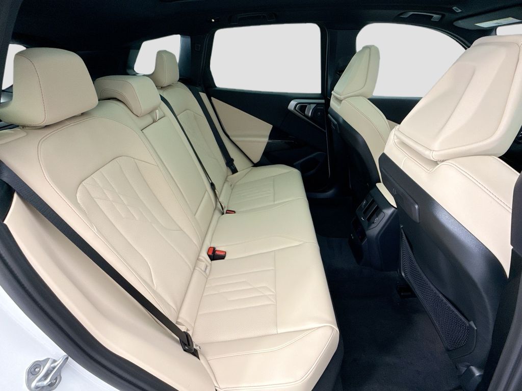 Thumbnail: 2026 BMW X3 - 21