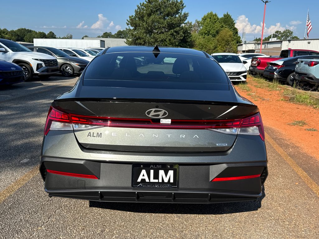 2025 Hyundai Elantra Hybrid SEL Sport photo 4