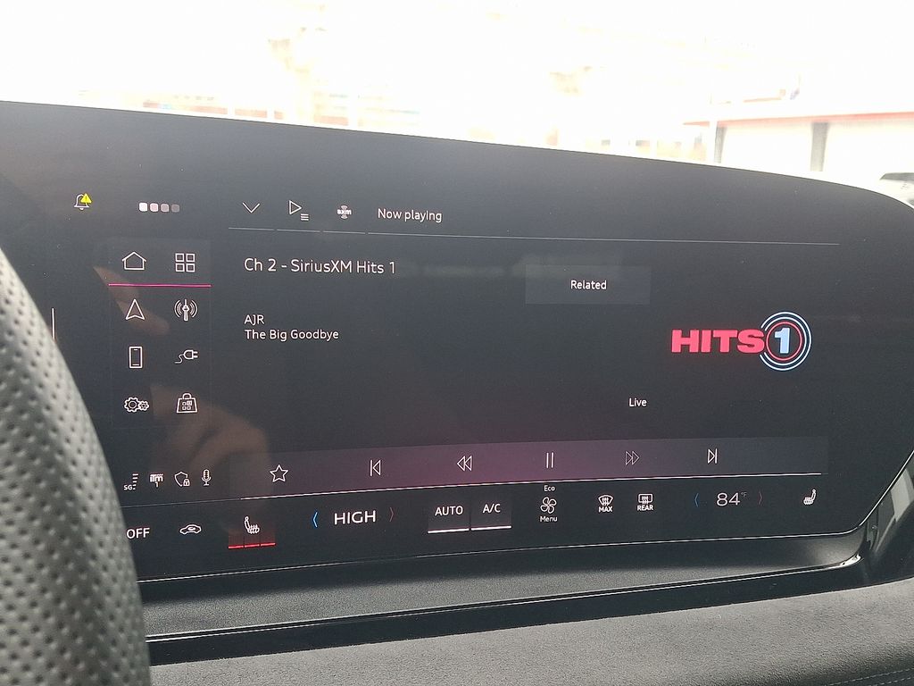 Thumbnail: 2025 Audi SQ6 e-tron - 18