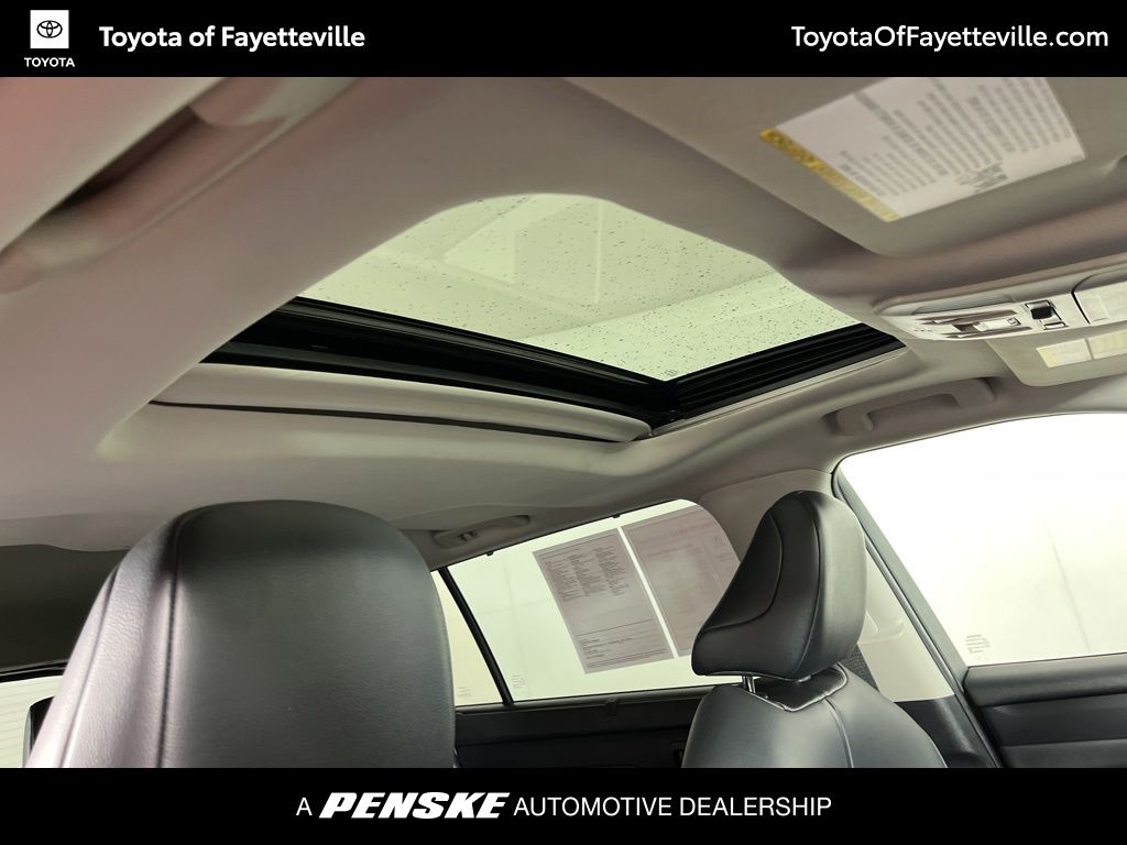 Thumbnail: 2021 Toyota Highlander - 6