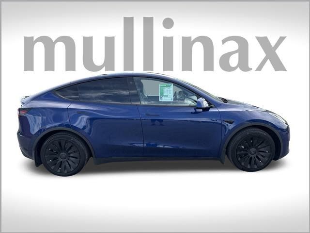 Used 2021 Tesla Model Y Long Range with VIN 5YJYGAEE4MF232696 for sale in Lake Park, FL