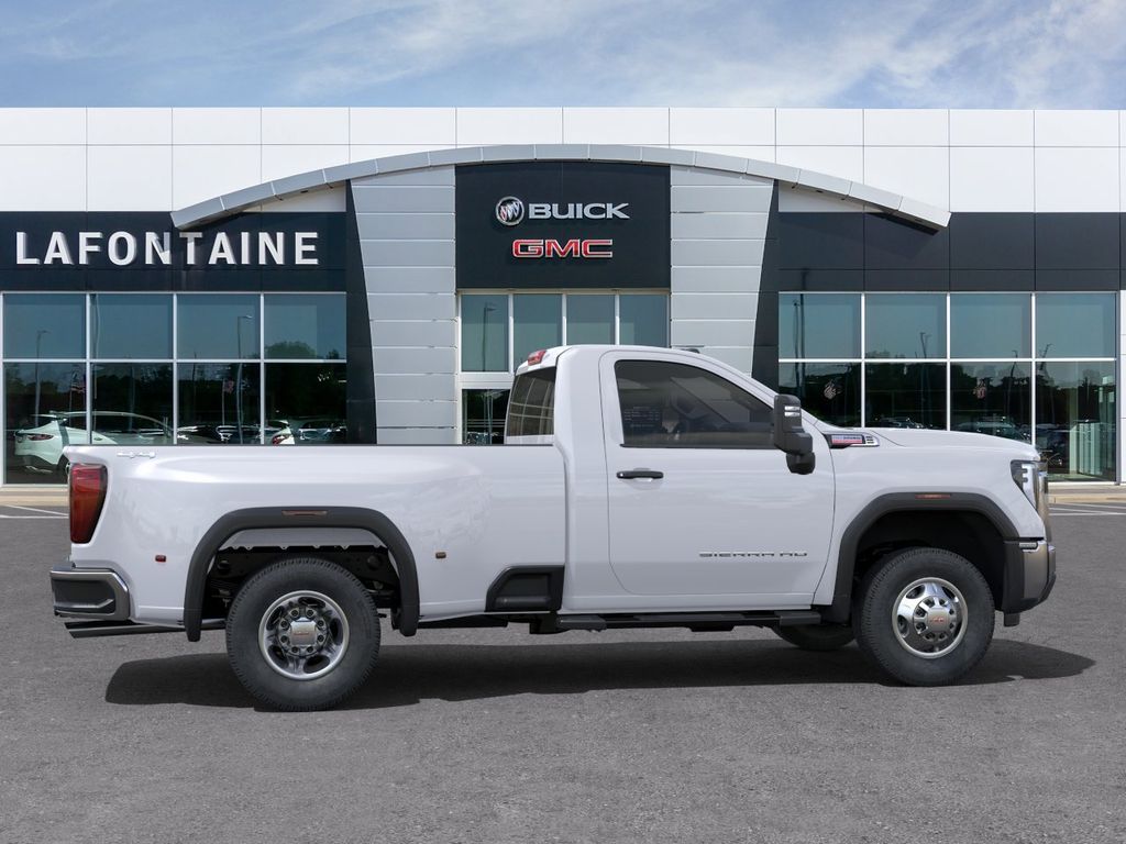 2024 GMC Sierra 3500HD Pro 5