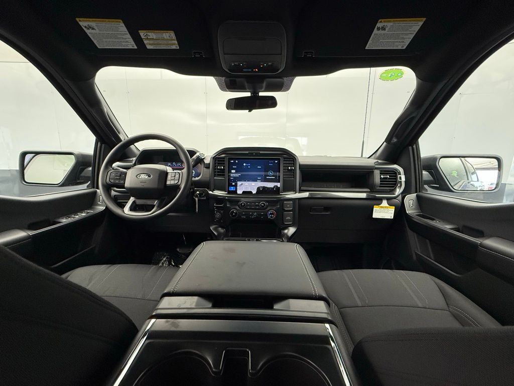 View vehicle photo 3