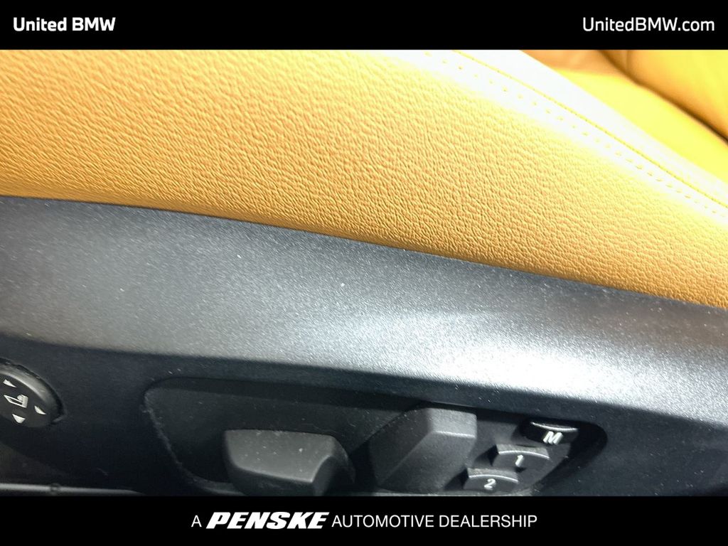 Thumbnail: 2011 BMW Z4 - 12
