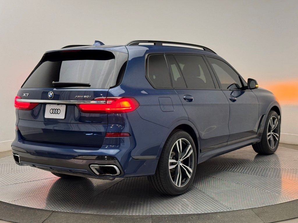 2019 BMW X7 xDrive50i 12