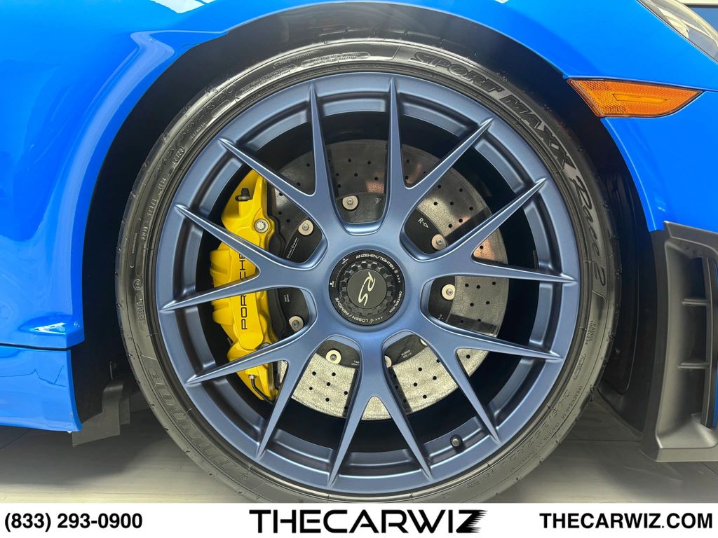 2023 Porsche 718 Cayman