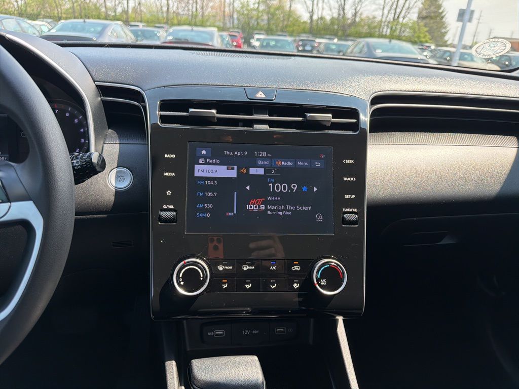 Thumbnail: 2022 Hyundai Tucson - 14