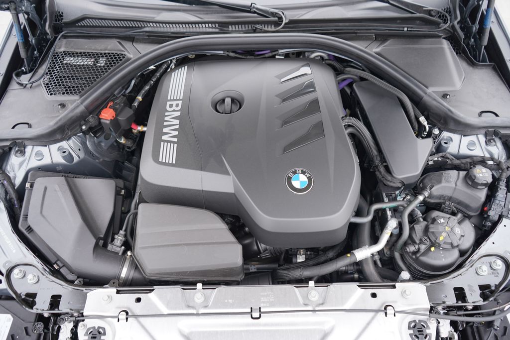 Thumbnail: 2025 BMW 3 Series - 21