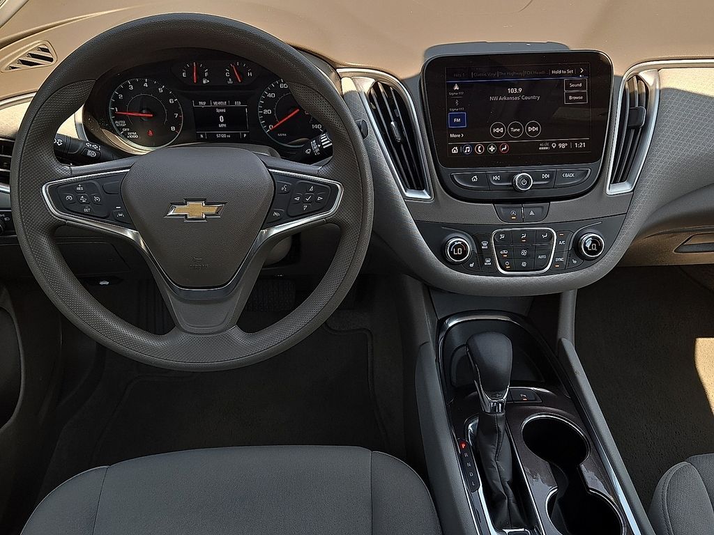 Used 2025 Chevrolet Malibu LT For Sale in Farmington, AR