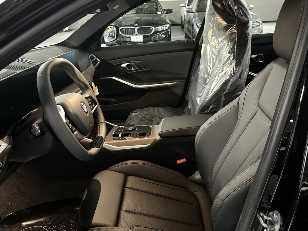 Thumbnail: 2025 BMW 3 Series - 11