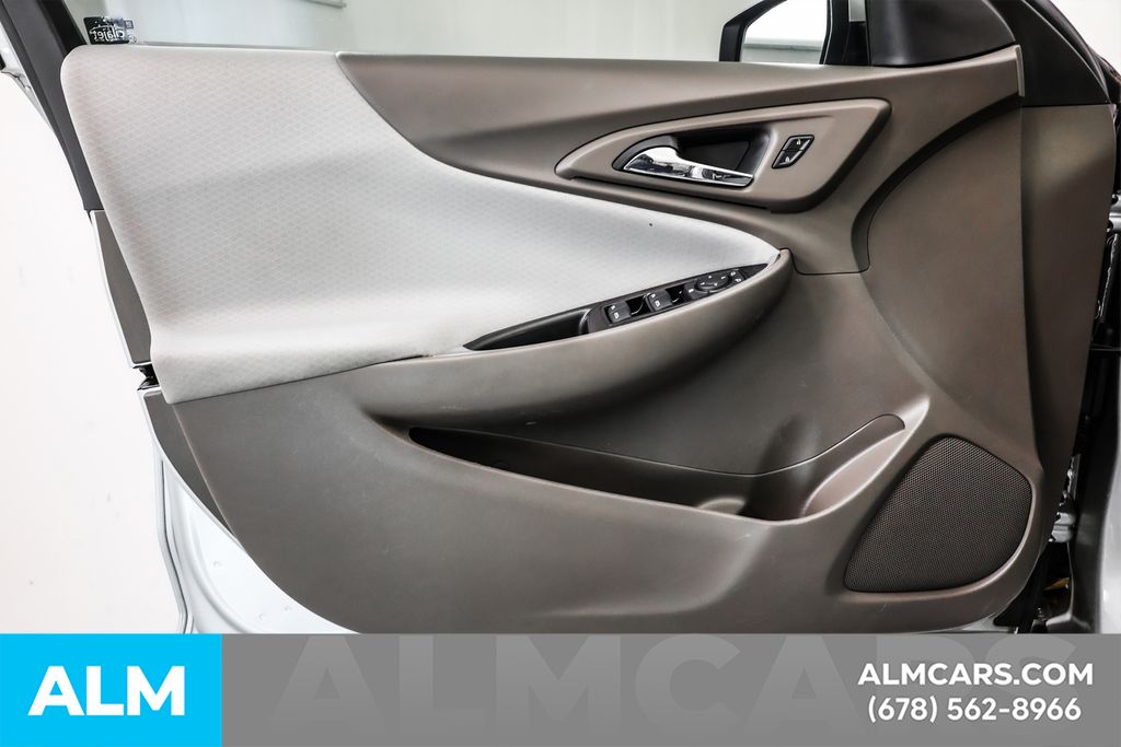 Used 2021 Silver Chevrolet LT image 43
