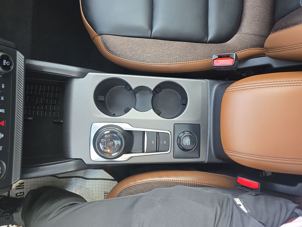 Certified Used 2025 Black Ford Outer Banks image 33