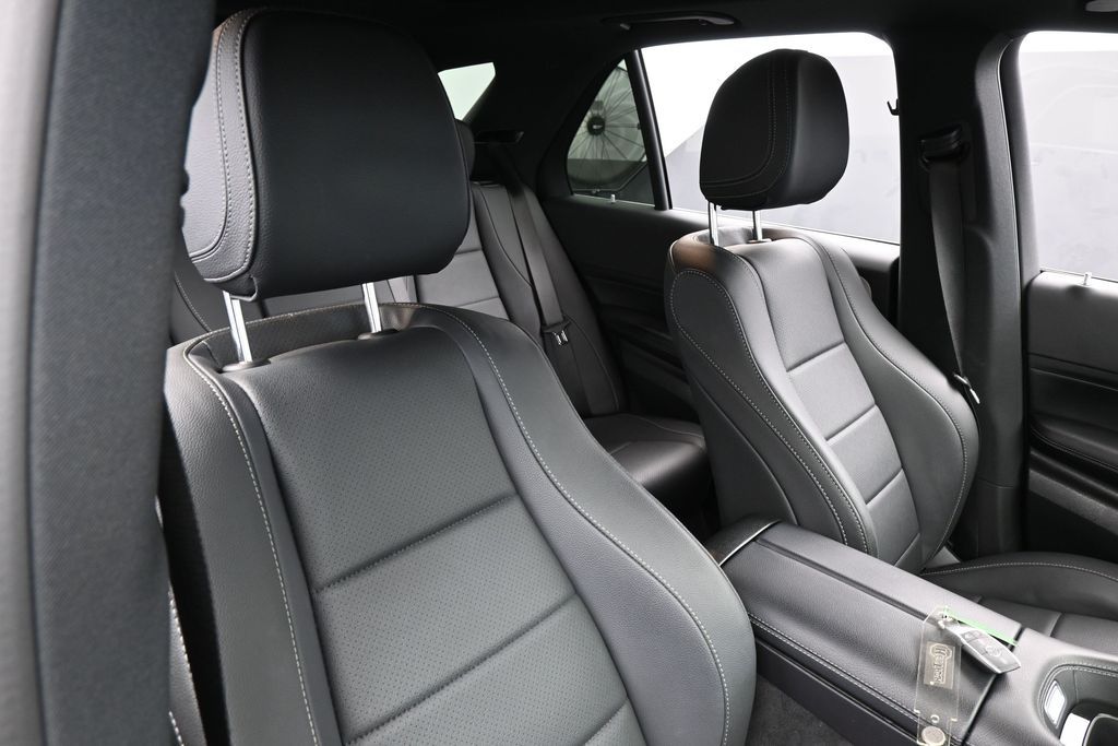 Used 2026 Black Mercedes-Benz GLE 350 image 47