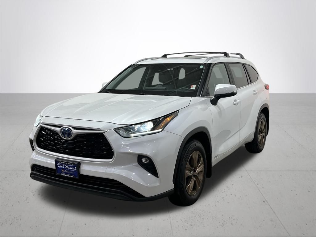 2023 Toyota Highlander Hybrid Bronze Edition