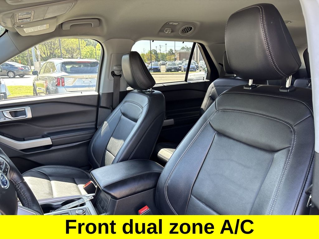 2023 Ford Explorer Limited photo