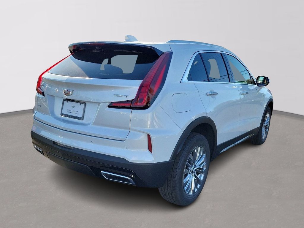 2025 Cadillac XT4 Premium Luxury 4