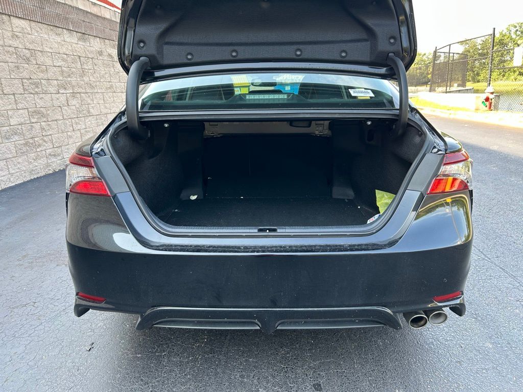 2024 Toyota Camry SE 10