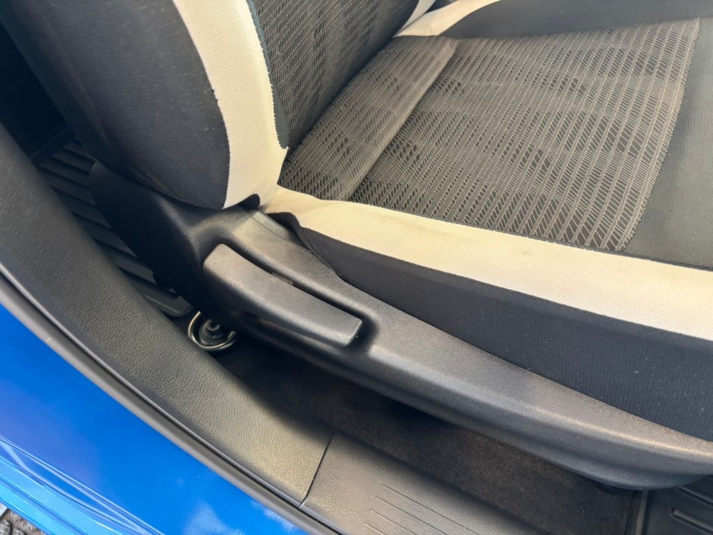2020 Nissan Versa 1.6 SV