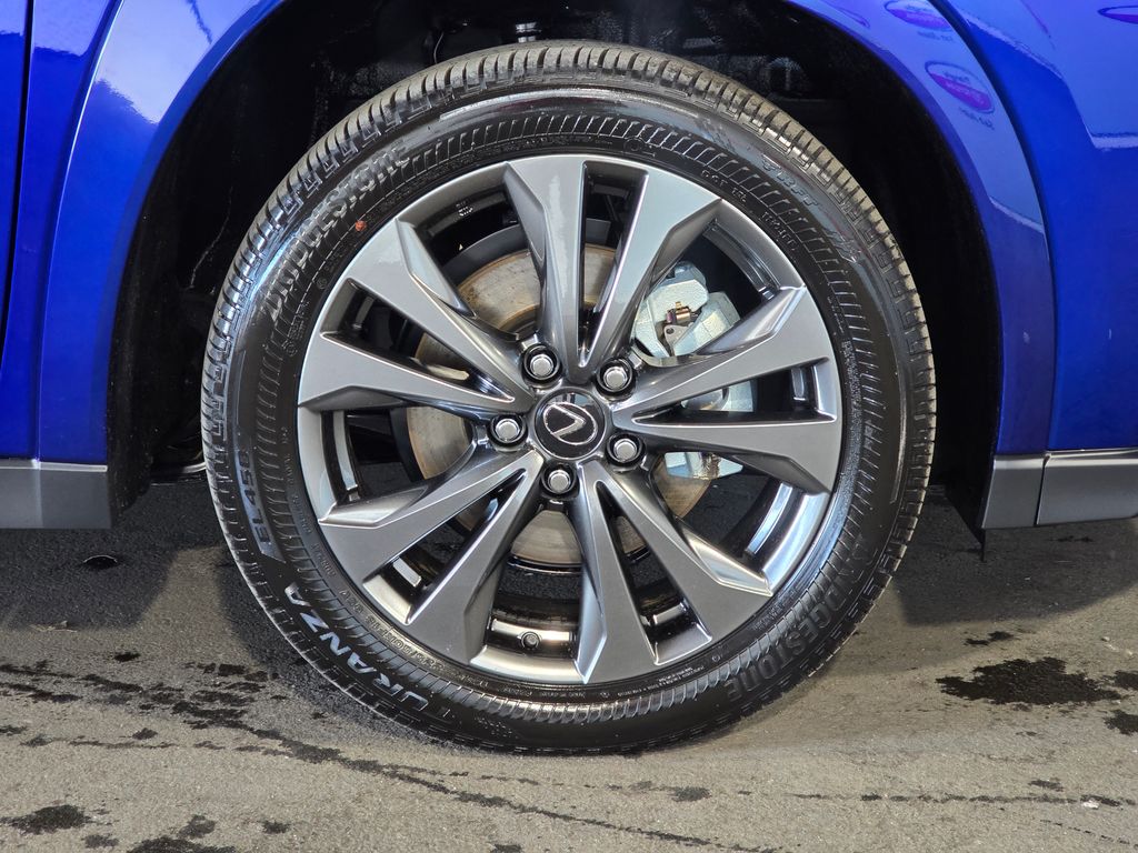Thumbnail: 2026 Lexus UX - 4