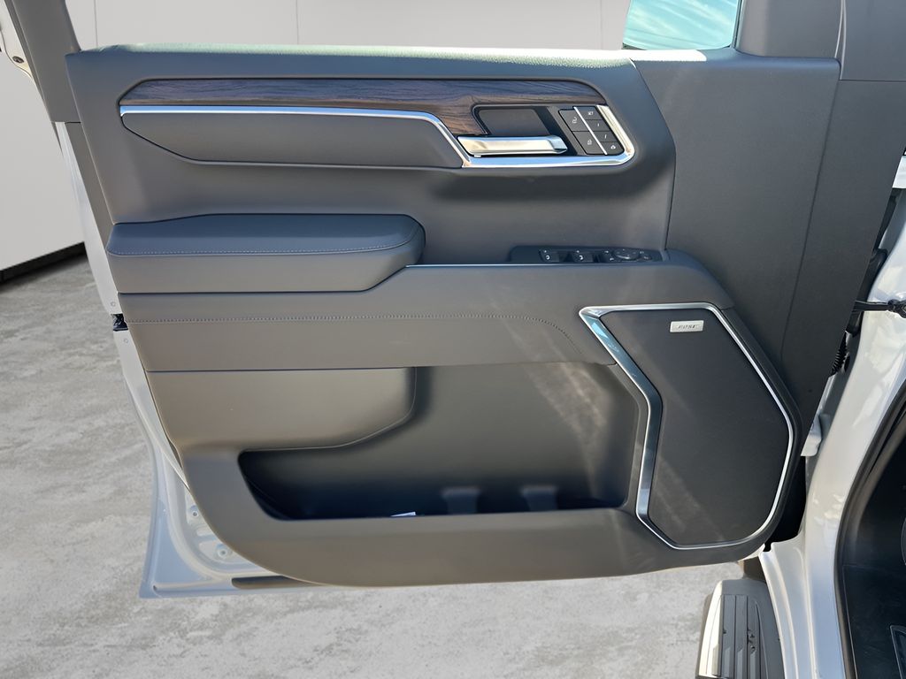 New 2026 White GMC SLT image 25